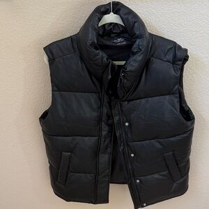 Women’s Black Puffer Vest